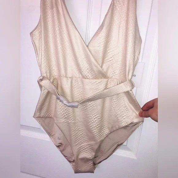 Onia 1 piece swimsuit (M)